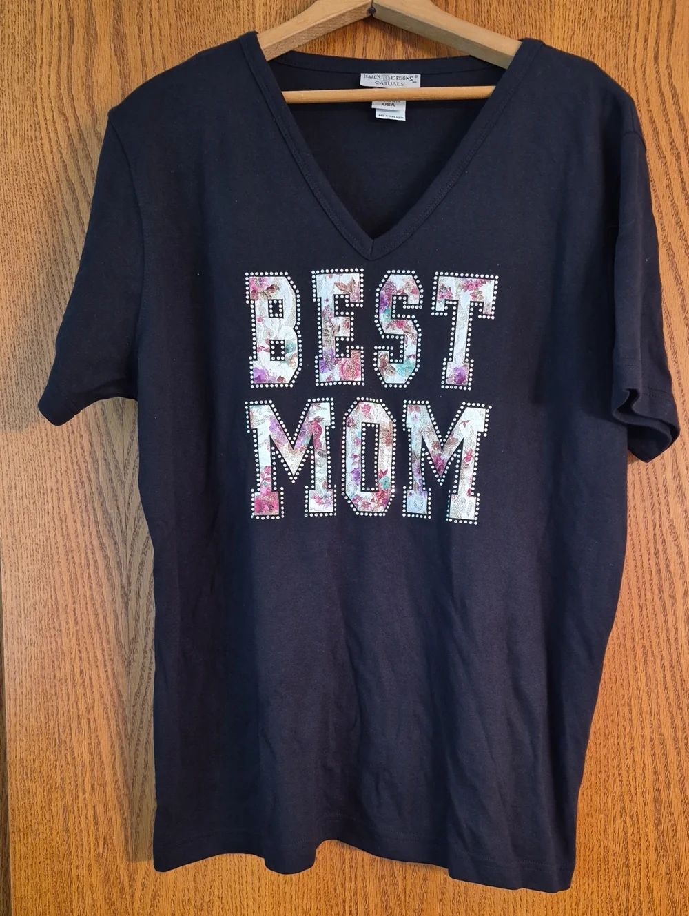 NWOT Boutique Graphic "BEST MOM" Embellished V-Neck T-Shirt Sz XL
